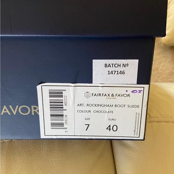 Fairfox and Favor 'The Rockingham' cowgirl boot, EUC, size 9, chocolate suede - Picture 4 of 4